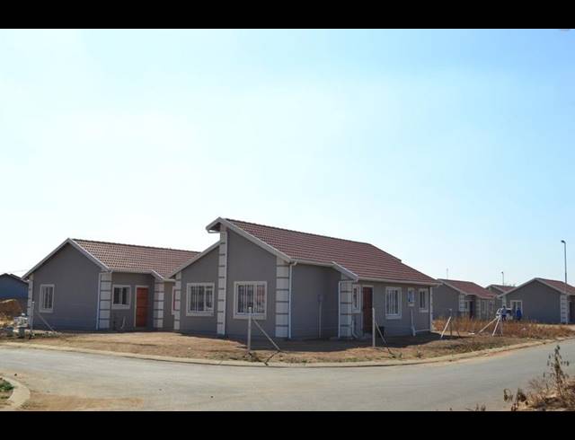 2 BEDROOM HOUSE FOR SALE IN BUHLE PARK